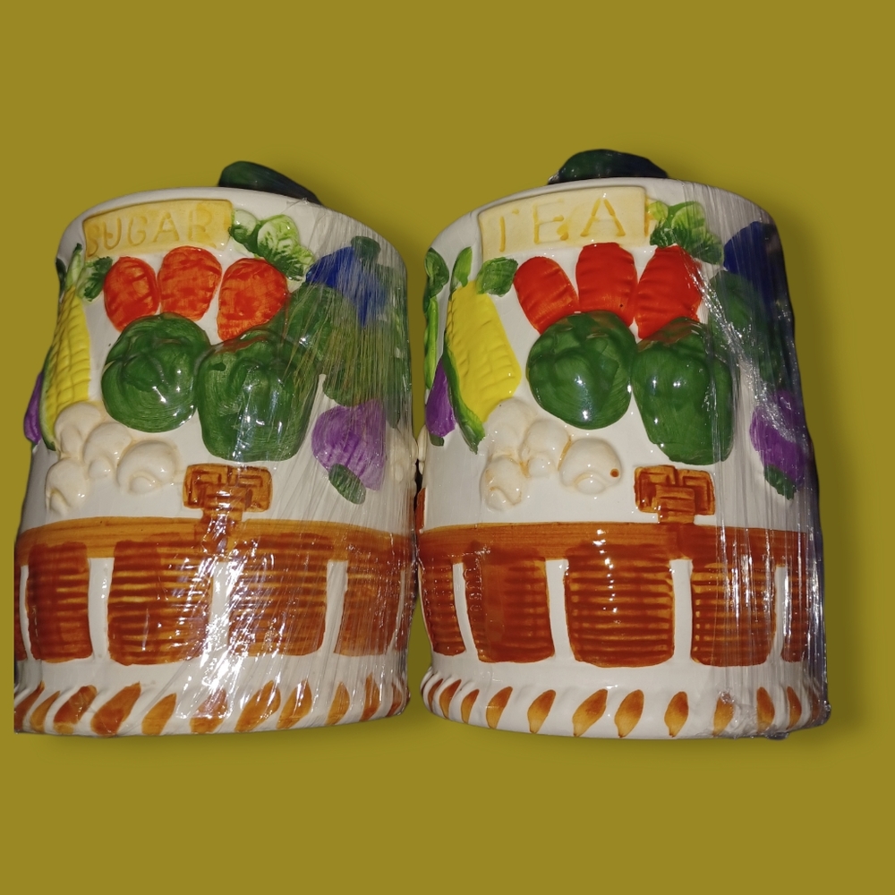 Tea And Sugar Cannister Set